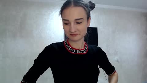 Snapshot of amethystnight_ chatting on November 11, 9:31 am Julia online show from November 11, 9:31 am