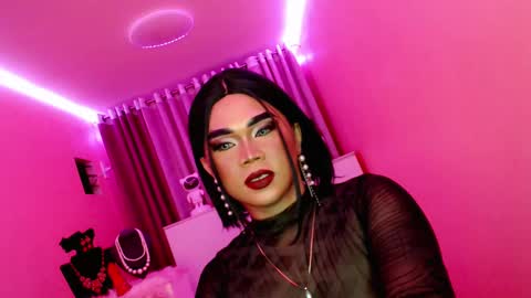 Snapshot of amiadoll chatting on March 6, 7:10 pm Queen Mireska online show from March 6, 7:10 pm