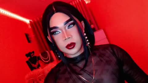 Snapshot of amiadoll chatting on March 10, 3:20 pm Queen Mireska online show from March 10, 3:20 pm