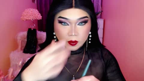 Snapshot of amiadoll chatting on September 11, 11:21 am Queen Mireska online show from September 11, 11:21 am