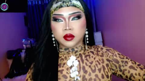 Snapshot of amiadoll chatting on July 28, 2:13 pm Queen Mireska online show from July 28, 2:13 pm