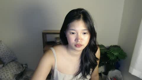 Amie and Kim online show from June 29, 3:56 pm