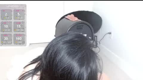 Snapshot of amilustxx chatting on February 19, 9:25 pm amilust online show from February 19, 9:25 pm