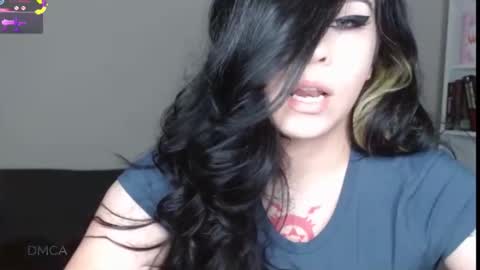 Snapshot of amilustxx chatting on November 28, 10:12 pm amilust online show from November 28, 10:12 pm