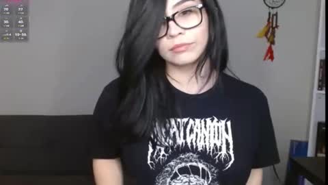 amilust online show from February 15, 10:17 pm