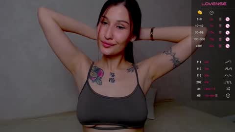 Snapshot of aminegulse chatting on October 27, 11:31 pm Camilla online show from October 27, 11:31 pm