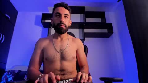 Amir online show from March 11, 2:18 pm