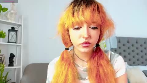    online show from April 18, 12:09 pm