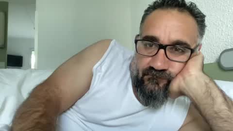 Snapshot of amirsds3298129 chatting on June 16, 6:10 pm amirsds3298129 online show from June 16, 6:10 pm
