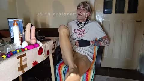 Snapshot of amiyourlover chatting on November 22, 1:59 am LongJohn online show from November 22, 1:59 am