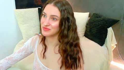 Amira online show from June 2, 4:25 am