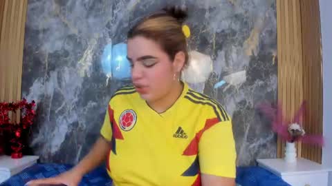 Snapshot of ammy_honey chatting on June 23, 10:41 pm Ammy Honey online show from June 23, 10:41 pm