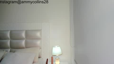 Snapshot of ammycollins28 chatting on December 19, 3:29 am online show from December 19, 3:29 am