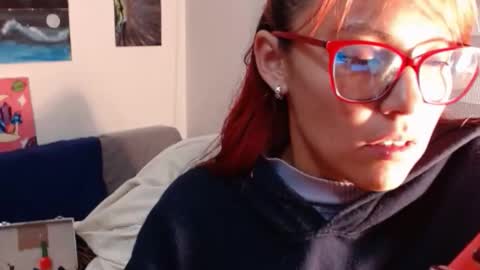 yisel online show from November 21, 1:37 am