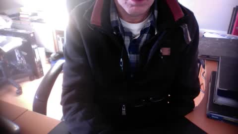 Snapshot of amor2200 chatting on January 13, 9:41 am Amor2200 online show from January 13, 9:41 am