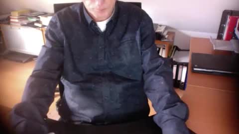 Snapshot of amor2200 chatting on November 20, 8:14 am Amor2200 online show from November 20, 8:14 am