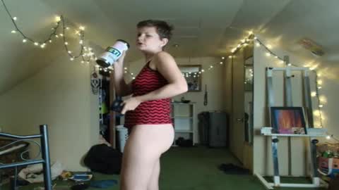 Snapshot of amoramystic chatting on October 14, 4:13 am Amora Mystic online show from October 14, 4:13 am