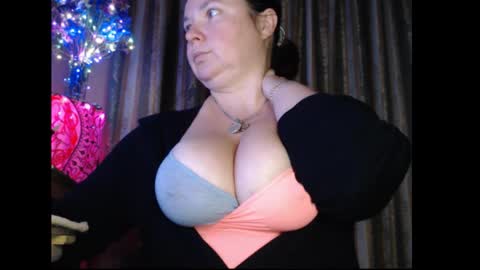 amorelara online show from September 20, 8:26 am