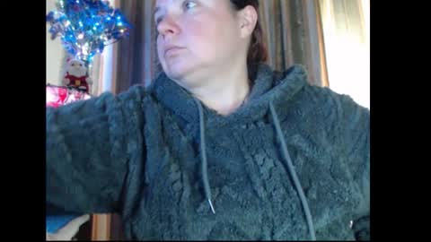 amorelara online show from October 13, 8:25 am