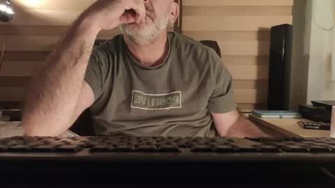 AmorLin online show from April 3, 7:23 pm