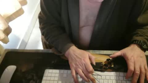 amslave4f online show from February 26, 11:09 am