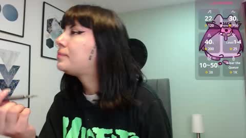 Amy 3 online show from December 3, 4:53 am