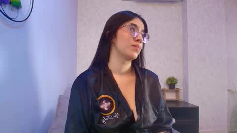 amy__wats0n online show from November 24, 7:13 pm