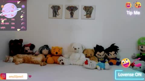 Amy online show from April 15, 7:58 pm