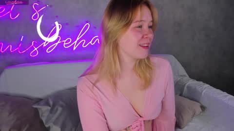 Amy online show from September 22, 12:01 am