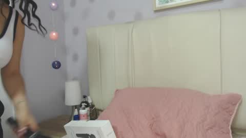 Amy online show from March 4, 1:17 pm