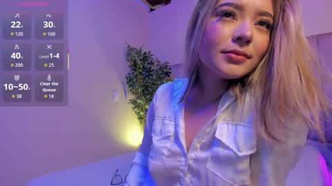 Amy online show from October 10, 11:20 am