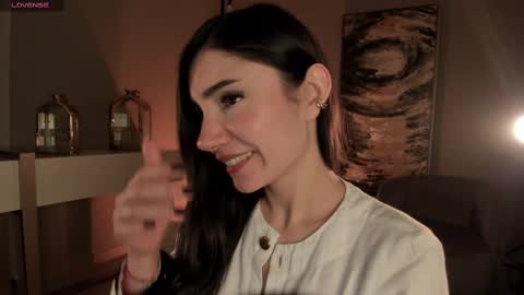 Snapshot of amyarmstrong chatting on March 9, 11:25 pm Amy Armstrong online show from March 9, 11:25 pm