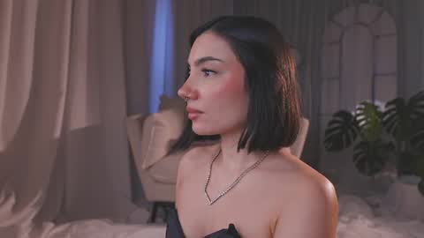 Amy Armstrong online show from April 17, 11:08 pm