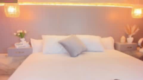 amy online show from March 5, 12:01 pm