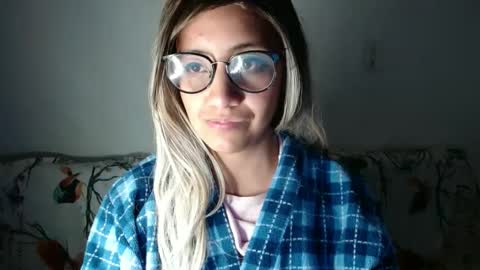 amycosplay99 online show from December 28, 7:22 am