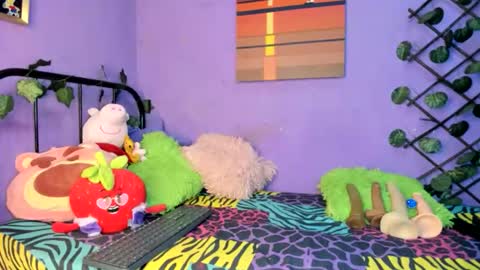 Amy Kamila online show from October 27, 2:04 am