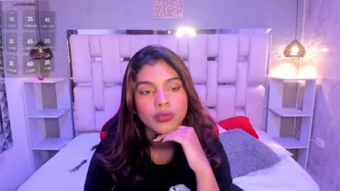 Snapshot of amyevan_ chatting on October 14, 8:42 pm amyevan_ online show from October 14, 8:42 pm