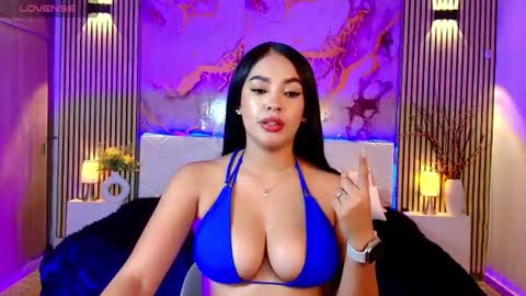 amyjohnsonn online show from July 20, 5:22 am