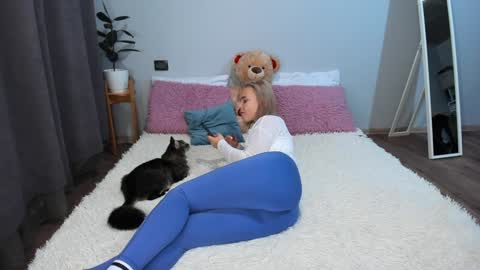 amymilson online show from December 13, 5:43 pm