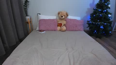 amymilson online show from January 10, 6:49 pm