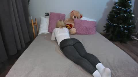 amymilson online show from January 12, 5:44 pm