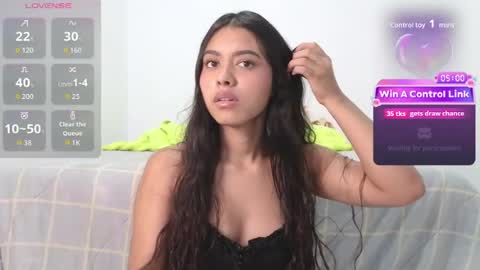 Snapshot of amynovaaa chatting on May 21, 3:24 am amynovaaa online show from May 21, 3:24 am