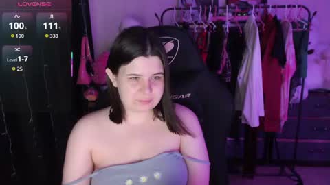 Snapshot of amyvibes chatting on June 30, 6:20 pm amyvibes online show from June 30, 6:20 pm
