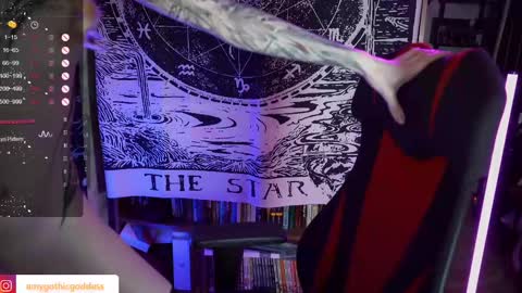 Snapshot of amywhitenessxx chatting on March 5, 11:28 am Amy switch Goddess divine Mistress online show from March 5, 11:28 am