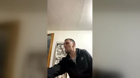 Snapshot of amyyrlikesdeep chatting on May 20, 10:38 pm amyyrlikesdeep online show from May 20, 10:38 pm