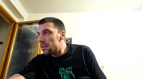 Snapshot of amyyrlikesdeep chatting on June 10, 11:03 pm amyyrlikesdeep online show from June 10, 11:03 pm