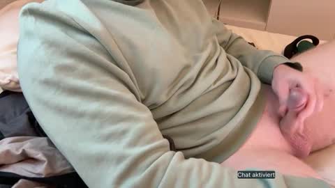 Snapshot of an0nym0us_usr chatting on October 21, 4:08 pm an0nym0us_usr online show from October 21, 4:08 pm