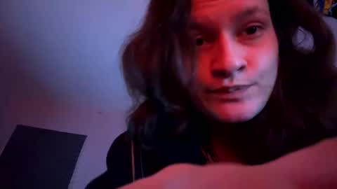 Snapshot of an_e333 chatting on November 10, 9:03 pm an_e333 online show from November 10, 9:03 pm