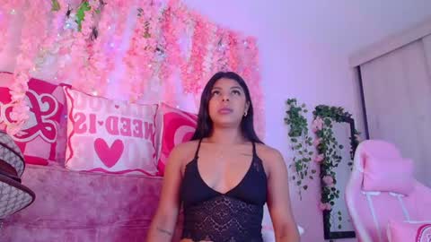 Snapshot of ana__grace chatting on June 18, 9:14 am Ana online show from June 18, 9:14 am