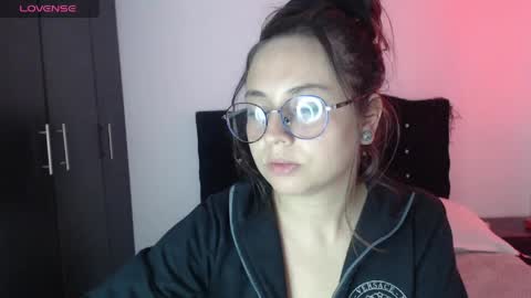 ana_arms_ online show from March 31, 3:45 pm